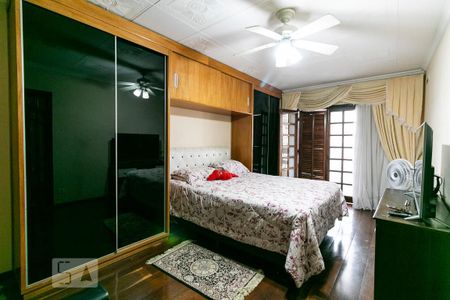 Casa à venda com 270m², 3 quartos e 5 vagasSuíte