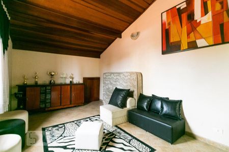 Casa à venda com 270m², 3 quartos e 5 vagasSala superior