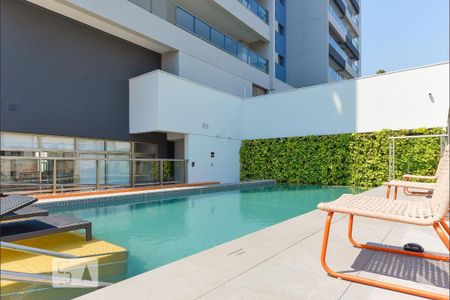 Apartamento à venda com 25m², 1 quarto e sem vagaÁrea comum - Piscina