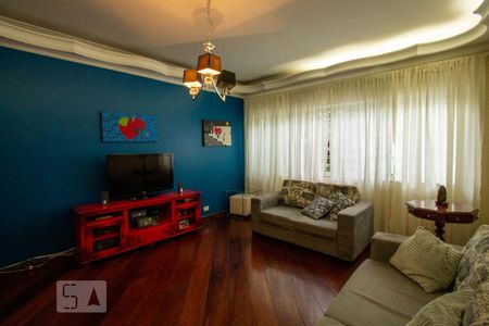 Casa à venda com 217m², 4 quartos e 4 vagasSala de Estar