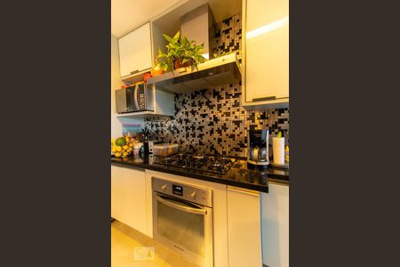 Apartamento à venda com 97m², 3 quartos e 2 vagas Apartamento à venda com 97m², 3 quartos e 2 vagasCozinha