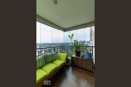 Apartamento à venda com 97m², 3 quartos e 2 vagas Apartamento à venda com 97m², 3 quartos e 2 vagasVaranda gourmet