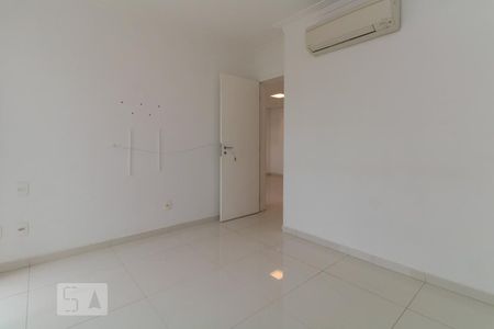 Apartamento à venda com 68m², 2 quartos e 2 vagas Apartamento à venda com 68m², 2 quartos e 2 vagasSuíte