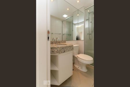 Apartamento à venda com 68m², 2 quartos e 2 vagas Apartamento à venda com 68m², 2 quartos e 2 vagasSuíte