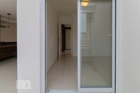 Apartamento à venda com 68m², 2 quartos e 2 vagas Apartamento à venda com 68m², 2 quartos e 2 vagasVaranda