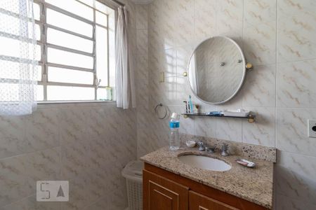 Casa à venda com 178m², 3 quartos e 3 vagasBanheiro