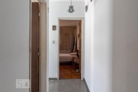 Casa à venda com 178m², 3 quartos e 3 vagasCorredor