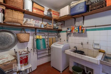 Casa à venda com 178m², 3 quartos e 3 vagasÁrea de Serviço