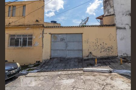 Casa à venda com 178m², 3 quartos e 3 vagasFachada 2