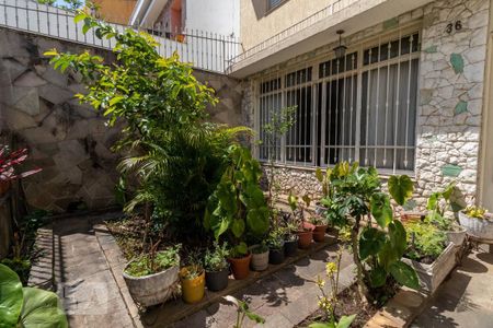 Casa à venda com 178m², 3 quartos e 3 vagasQuintal