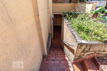 Casa à venda com 178m², 3 quartos e 3 vagasEscada