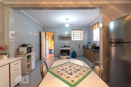 Casa à venda com 178m², 3 quartos e 3 vagasCozinha