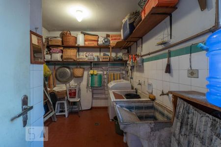 Casa à venda com 178m², 3 quartos e 3 vagasÁrea de Serviço