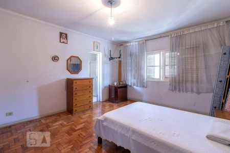 Casa à venda com 178m², 3 quartos e 3 vagasSuíte