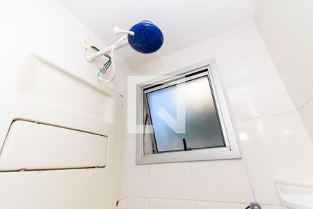 Casa de condomínio à venda com 56m², 2 quartos e 1 vaga Casa de condomínio à venda com 56m², 2 quartos e 1 vagaBanheiro