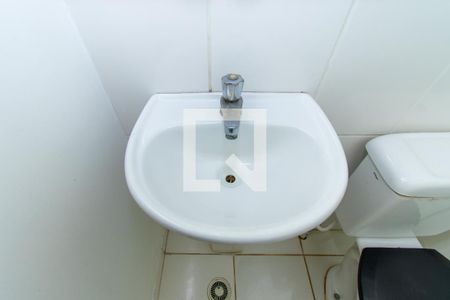 Casa de condomínio à venda com 56m², 2 quartos e 1 vaga Casa de condomínio à venda com 56m², 2 quartos e 1 vagaBanheiro