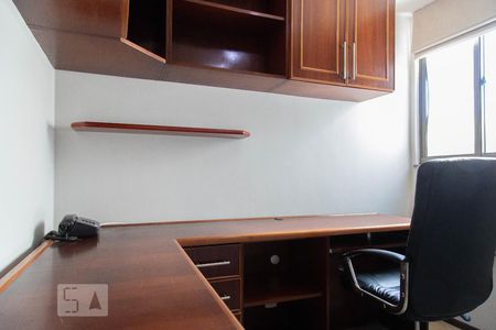 Apartamento à venda com 120m², 3 quartos e 2 vagasQuarto 2