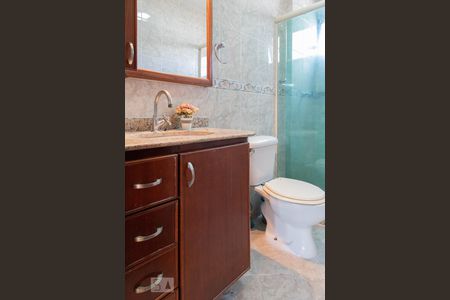 Apartamento à venda com 120m², 3 quartos e 2 vagasBanheiro da suíte