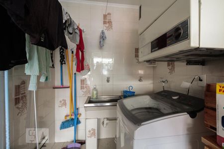 Casa à venda com 247m², 4 quartos e 3 vagas Casa à venda com 247m², 4 quartos e 3 vagasÁrea de serviço