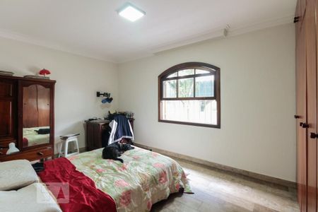 Casa à venda com 247m², 4 quartos e 3 vagas Casa à venda com 247m², 4 quartos e 3 vagasQuarto 1