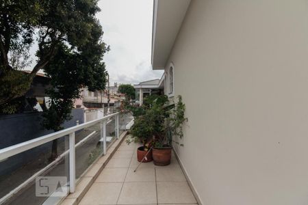 Casa à venda com 247m², 4 quartos e 3 vagas Casa à venda com 247m², 4 quartos e 3 vagasSacada Suíte