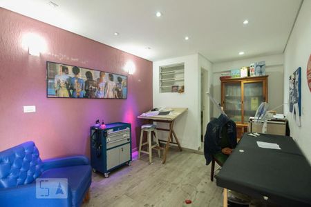 Casa à venda com 247m², 4 quartos e 3 vagas Casa à venda com 247m², 4 quartos e 3 vagas Suíte externa