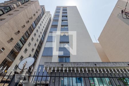 Apartamento para alugar com 35m², 1 quarto e 1 vaga Apartamento para alugar com 35m², 1 quarto e 1 vagaFachada