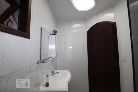 Casa à venda com 338m², 4 quartos e 3 vagasBanheiro 2 social