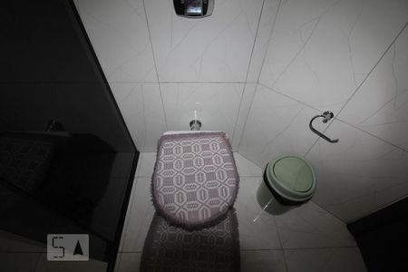 Casa à venda com 338m², 4 quartos e 3 vagasBanheiro 1 suite 