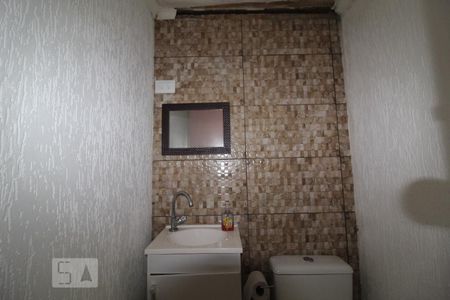 Casa à venda com 338m², 4 quartos e 3 vagasEdicula banheiro