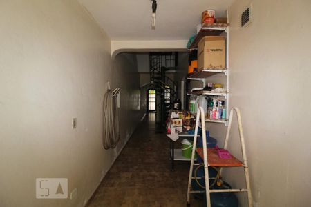Casa à venda com 338m², 4 quartos e 3 vagasCorredor lateral
