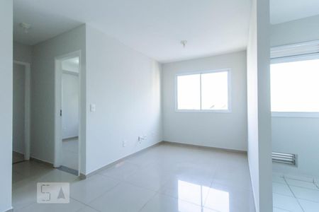 Sala de apartamento para alugar com 2 quartos, 45m² em Itaquera, São Paulo
