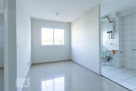 Sala de apartamento para alugar com 2 quartos, 45m² em Itaquera, São Paulo