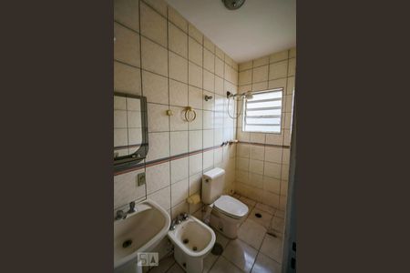 Casa à venda com 175m², 4 quartos e 2 vagasBanheiro