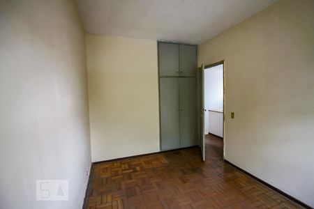 Casa à venda com 175m², 4 quartos e 2 vagasQuarto 2