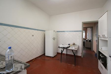 Casa à venda com 200m², 2 quartos e sem vaga Casa à venda com 200m², 2 quartos e sem vagaCozinha