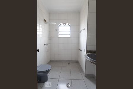 Casa à venda com 190m², 3 quartos e 6 vagas Casa à venda com 190m², 3 quartos e 6 vagasBanheiro social