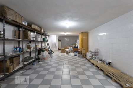 Casa à venda com 190m², 3 quartos e 6 vagas Casa à venda com 190m², 3 quartos e 6 vagasGaragem