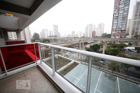 varanda de apartamento para alugar com 1 quarto, 37m² em Brooklin Paulista, São Paulo