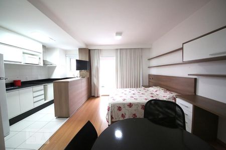 Sala de apartamento para alugar com 1 quarto, 37m² em Brooklin Paulista, São Paulo