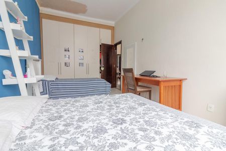 Apartamento à venda com 300m², 4 quartos e 1 vaga Apartamento à venda com 300m², 4 quartos e 1 vagaQuarto 2