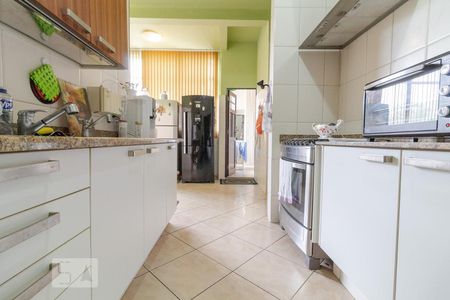 Apartamento à venda com 300m², 4 quartos e 1 vaga Apartamento à venda com 300m², 4 quartos e 1 vagaCozinha