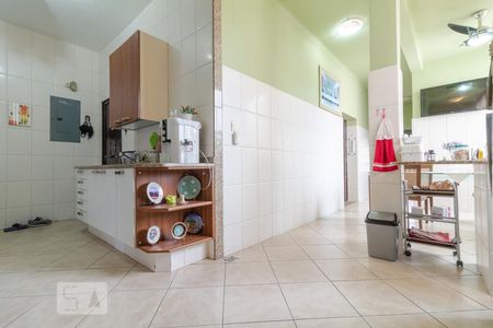 Apartamento à venda com 300m², 4 quartos e 1 vaga Apartamento à venda com 300m², 4 quartos e 1 vagaCozinha