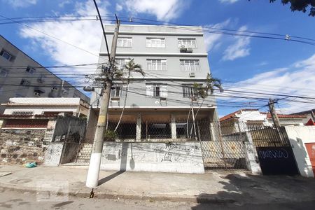 Apartamento para alugar com 50m², 2 quartos e sem vaga Apartamento para alugar com 50m², 2 quartos e sem vagaFachada