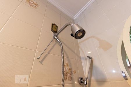 Casa à venda com 330m², 3 quartos e 8 vagas Casa à venda com 330m², 3 quartos e 8 vagasBanheiro suíte 3