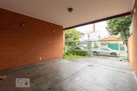 Casa à venda com 330m², 3 quartos e 8 vagas Casa à venda com 330m², 3 quartos e 8 vagasGaragem