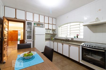 Casa à venda com 330m², 3 quartos e 8 vagas Casa à venda com 330m², 3 quartos e 8 vagasCozinha