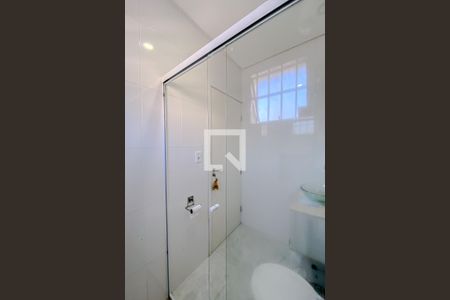 Casa à venda com 132m², 3 quartos e 1 vagaBanheiro da Suíte 1