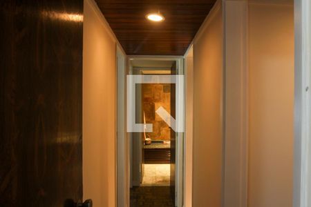 Apartamento à venda com 135m², 3 quartos e 1 vaga Apartamento à venda com 135m², 3 quartos e 1 vagaCorredor