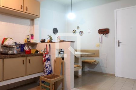 Apartamento à venda com 135m², 3 quartos e 1 vaga Apartamento à venda com 135m², 3 quartos e 1 vagaCozinha